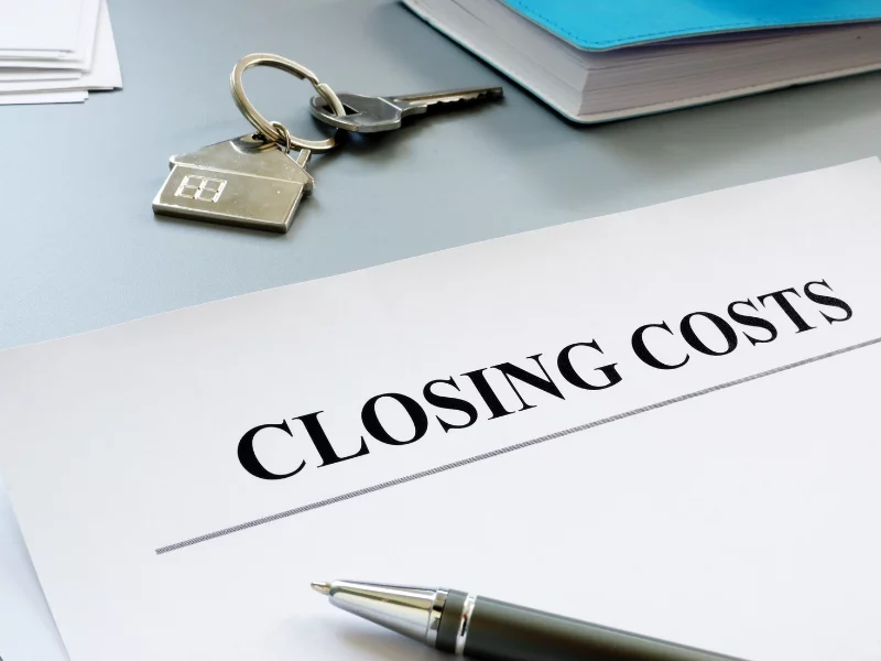 Image illustrating the closing process in a home sale.